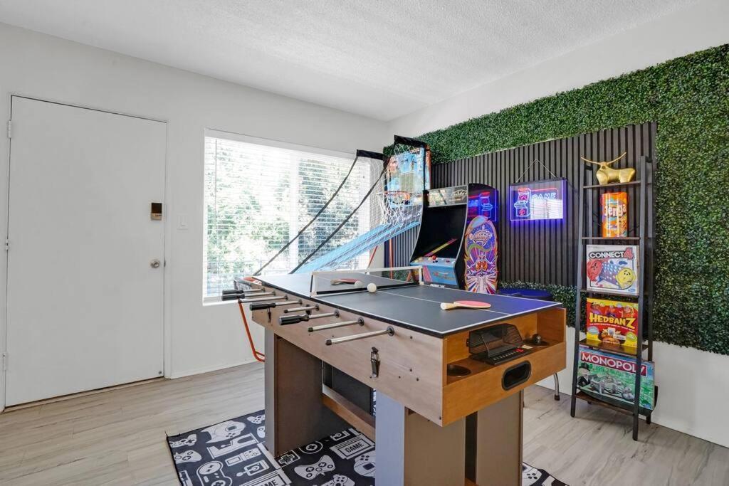 6Th Haven, Arcade, King Bed, Games, 1 Mile To Beaches Long Beach Esterno foto